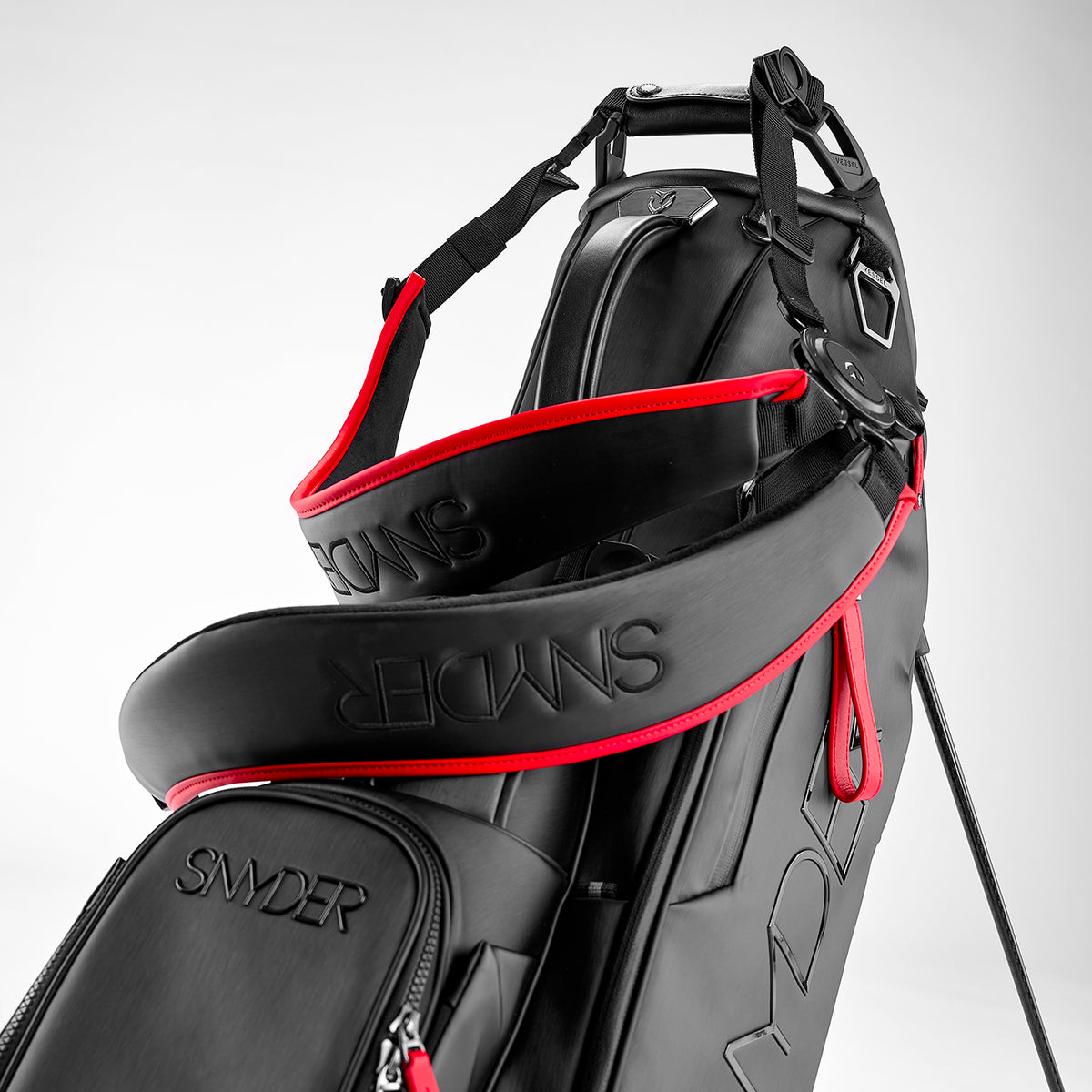 SNYDER × VESSEL Premium Golfbag Edition